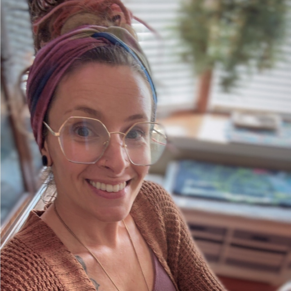 Meet your Posher, Christine